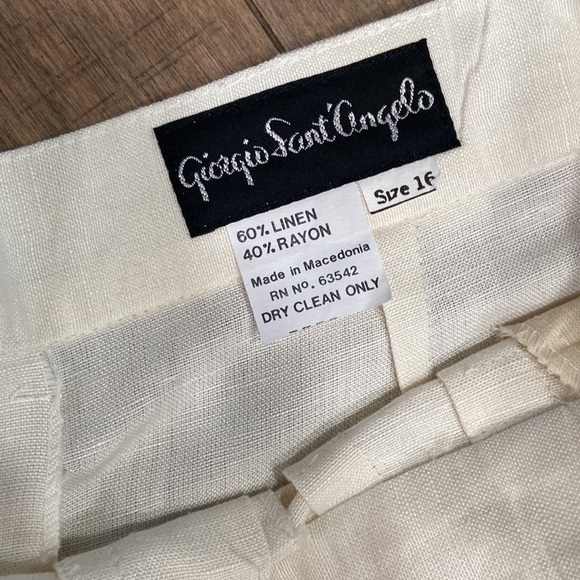 Linen blend neutral bermuda shorts, vintage, high waisted,size 16 - Picture 3 of 9